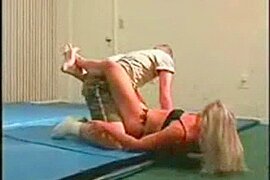 mixed wrestling fbb Christine Fetzer bodybuilder scissors - free porn video