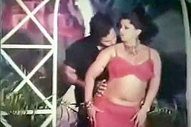 Big Boobs Actress Erotic Dancing In Bangla Movie Song - free porn video