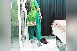Dick Flash To Real Maid, Very Hot, Pakistani Sexy Maid - free porn video